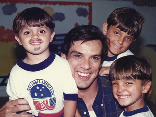 Beto Seto Simas com os filhos: Felipe, Bruno e Rodrigo (Foto: Arquivo pessoal)
