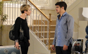 Luisa 'aconselha' Edgar a não impedir o casamento de Renato e Marcela (TV Globo)