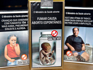 Cigarro maço Malhação (Foto: Malhação / TV Globo)