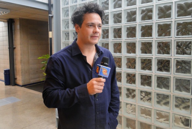 Danton Melo dá dicas para atores iniciantes (Foto: Caldeirão/TV Globo)