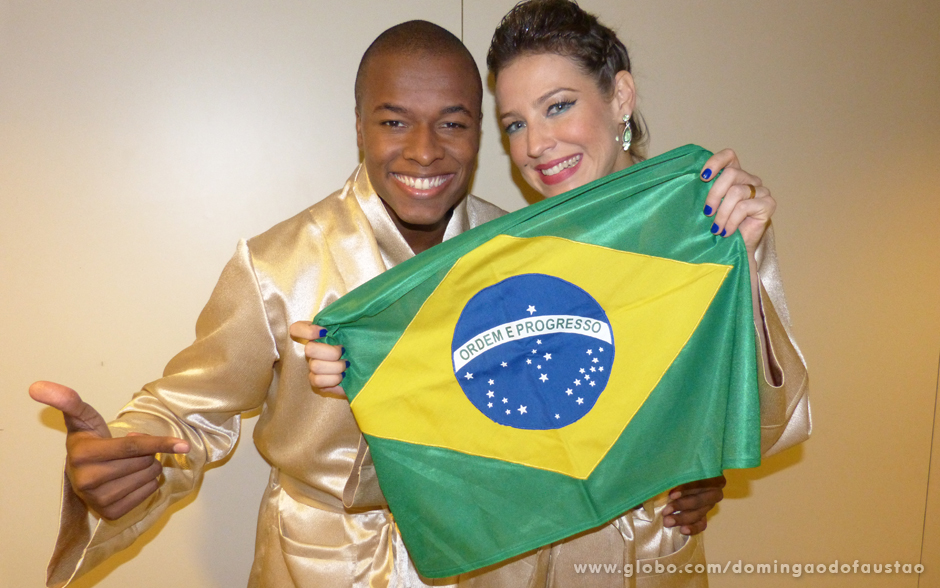 Luana Piovani e Wagner Santos passam energia positiva para a seleção brasileira