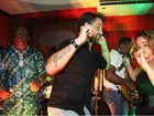 Ex-BBB Diogo Pretto mostra seu gingado em balada em Salvador