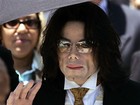 Robbie Williams quer comprar casa onde Michael Jackson morreu, diz site