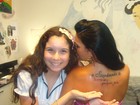 Solange Gomes faz tatuagem em homenagem à filha