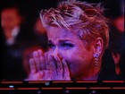 Emocionada, Xuxa vai às lágrimas com homenagem: 'Eu sou o povo'