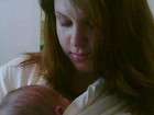 Carolinie Figueiredo posta foto com a filha: 'Nasci para ser mãe'