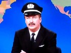 Alec Baldwin faz piada com sua expulsão de voo em programa de TV