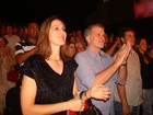Bernardinho e Fernanda Venturini assistem a musical no Rio