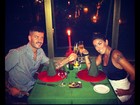 Dani Bolina brinda Natal com marido e posta foto no Twitter