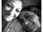 Juliana Paes posta foto no Twitter com a mãe: 'Mami e eu acabadas!'