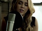Miley Cyrus regrava clássico de Bob Dylan. Veja o vídeo!