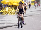 Geovanna Tominaga pedala na orla do Rio