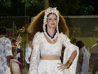 Veja Vanessa da Mata vestida de Clara Nunes na Marquês de Sapucaí