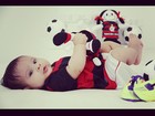Que fofura! Aline Barros posta foto da filha com uniforme do Flamengo