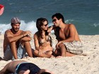Bianca Bin curte praia ao lado do namorado no Rio