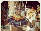 Viviane Araújo exibe tanquinho no carnaval da Argentina