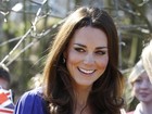 Kate Middleton usa vestido emprestado da mãe em evento