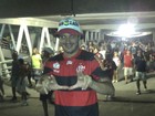 Ex-BBB Rafa deixa estádio após partida entre Flamengo e Vasco