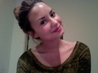 Demi Lovato mostra foto sem maquiagem