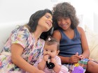 Aline Barros grava clipe de música de Dia das Mães com os filhos