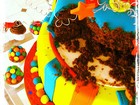 Dia seguinte: Dani Winits mostra bolo devorado do aniversário de Guy