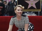 Scarlett Johansson ganha estrela na Calçada da Fama (Foto: Reuters)