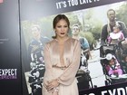 Jennifer Lopez desmente boatos de depressão pós-parto, diz site