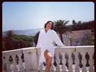 Ivete Sangalo mostra seus pernões em hotel de Lisboa