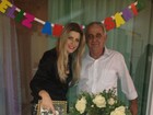 Iris Stefanelli comemora aniversário de 60 anos do pai em Uberlândia