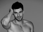 Mister Brasil posa nu para campanha beneficente