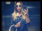 Flávia Alessandra posta foto vestida de grife dos pés à cabeça
