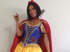 Scheila Carvalho posta foto no Twitter vestida de Branca de Neve