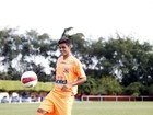Felipe, irmão de Bruno Gissoni e Rodrigo Simas, abandona  o futebol