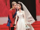 Bonecos do príncipe William e Kate Middleton chegam ao Brasil