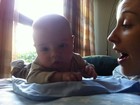 Momento mamãe e bebê! Luana Piovani posta fotos cuidando de Dom