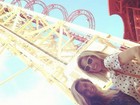 Flávia Alessandra curte parque de diversões na Flórida com a filha
