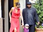 Miranda Kerr passeia com o filho, Flynn, por Nova York