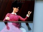 Katy Perry no Rio: 'Não preciso do príncipe encantado para ter final feliz'