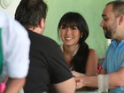 Sem o filho, Daniele Suzuki almoça com amigos em restaurante no Rio