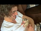 Fiuk divulga fotos de nova cachorrinha: 'Tô apaixonado!'