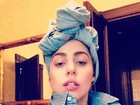 Usando turbante, Lady Gaga faz cara sexy em foto de rede social