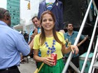 De verde e amarelo, Nívea Stelmann participa do Brazilian Day em NY