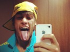 Recado? Neymar posta foto fazendo careta e diz: 'Seja você sempre'