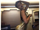 Rihanna empina o bumbum e faz pose antes de show em Las Vegas