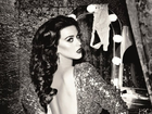 Katy Perry posa com ares de diva para ensaio