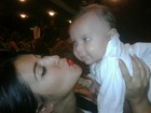 Priscila Pires posta foto com o filho Gabriel no teatro 