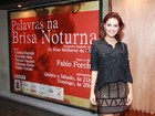 Sem Thiago Martins, Paloma Bernardi vai ao teatro