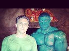 Festa de filho Angélica e Huck tem Incrível Hulk de 'verdade'