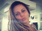 De cara lavada, Viviane Araújo dá bom-dia via Instagram