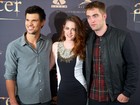 Kristen Stewart, Pattinson e Taylor Lautner posam juntos na Espanha